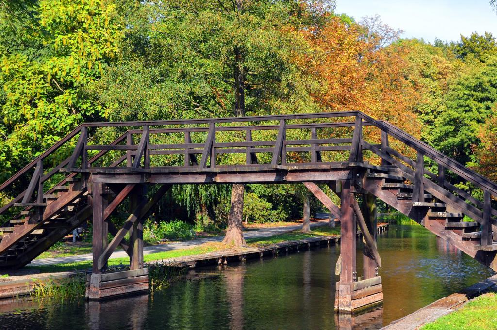 Holzbrücke im Spreewald